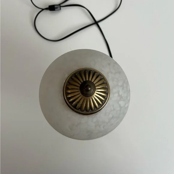 ❌SOLD❌ Vintage Fringe Beaded table lamp with frosted glass and bronze base - Picture 5 of 8